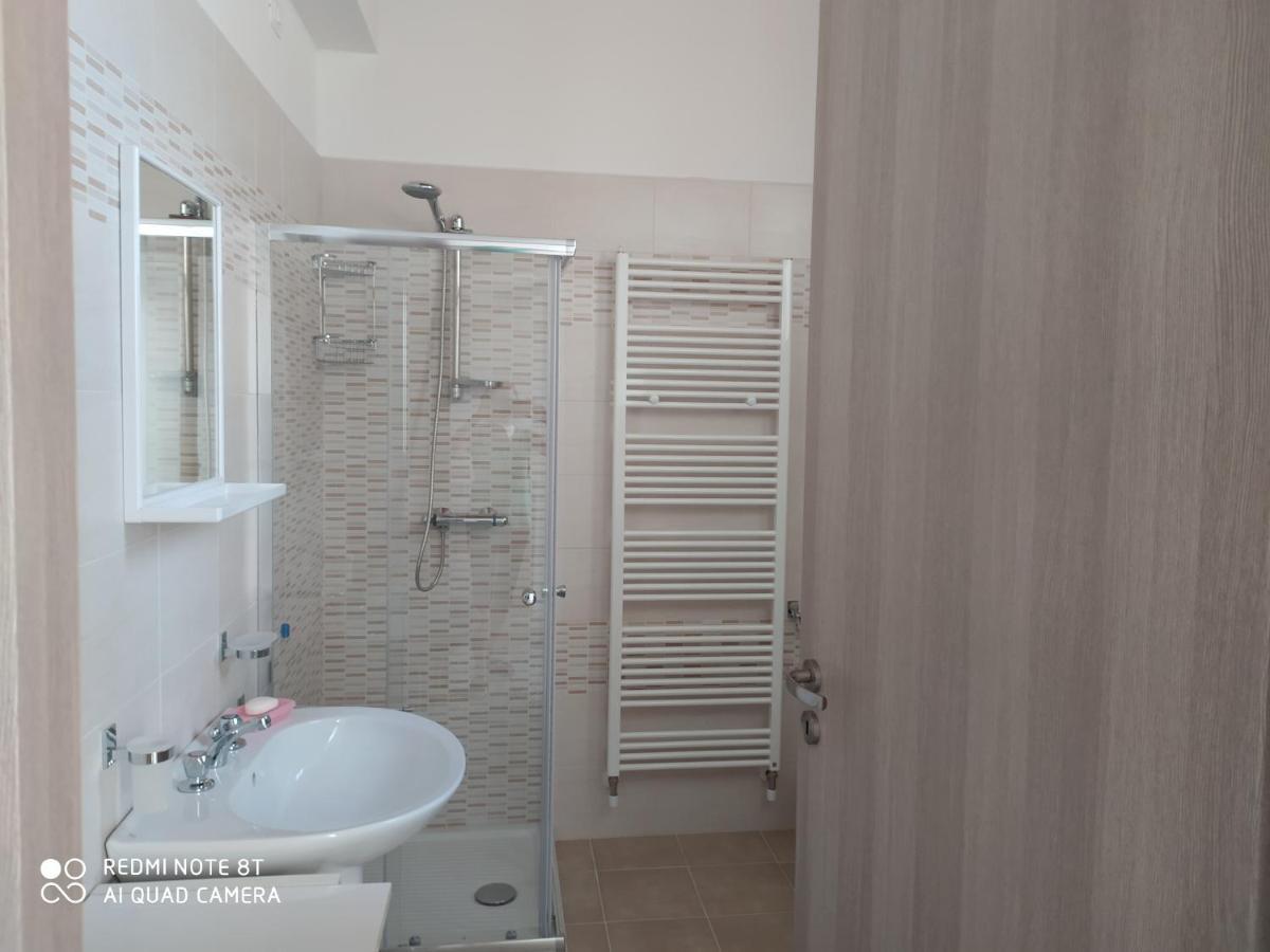 Al Cinema Apartment Scerni ภายนอก รูปภาพ